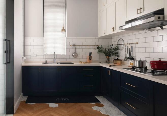 開放式廚房的優(yōu)缺點(diǎn)對(duì)比